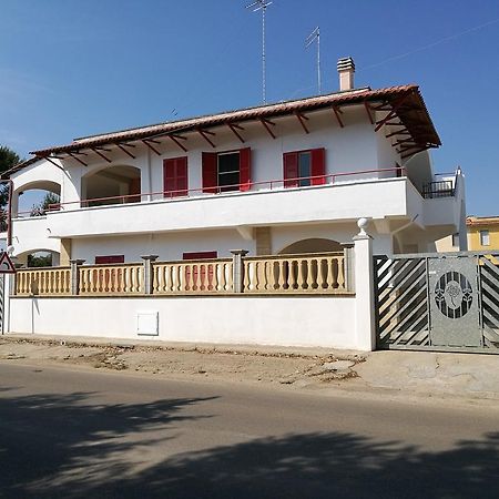 Villa Angela Chiara Porto Cesareo Exteriör bild