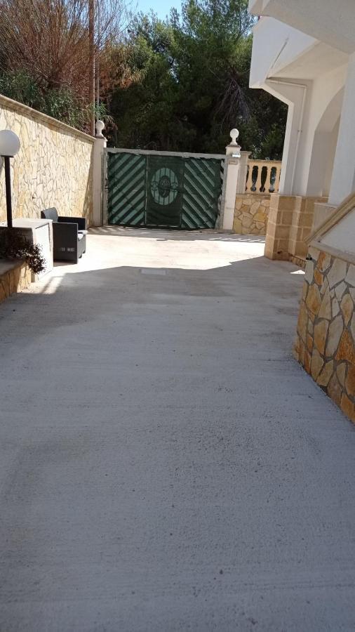 Villa Angela Chiara Porto Cesareo Exteriör bild