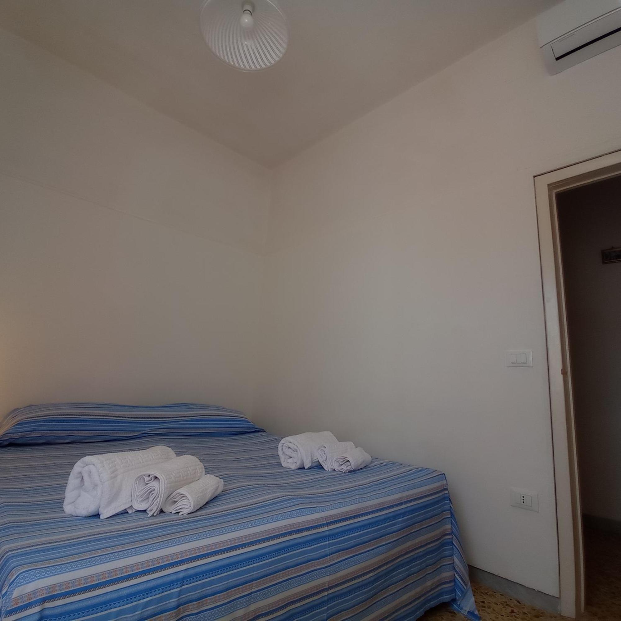 Villa Angela Chiara Porto Cesareo Exteriör bild