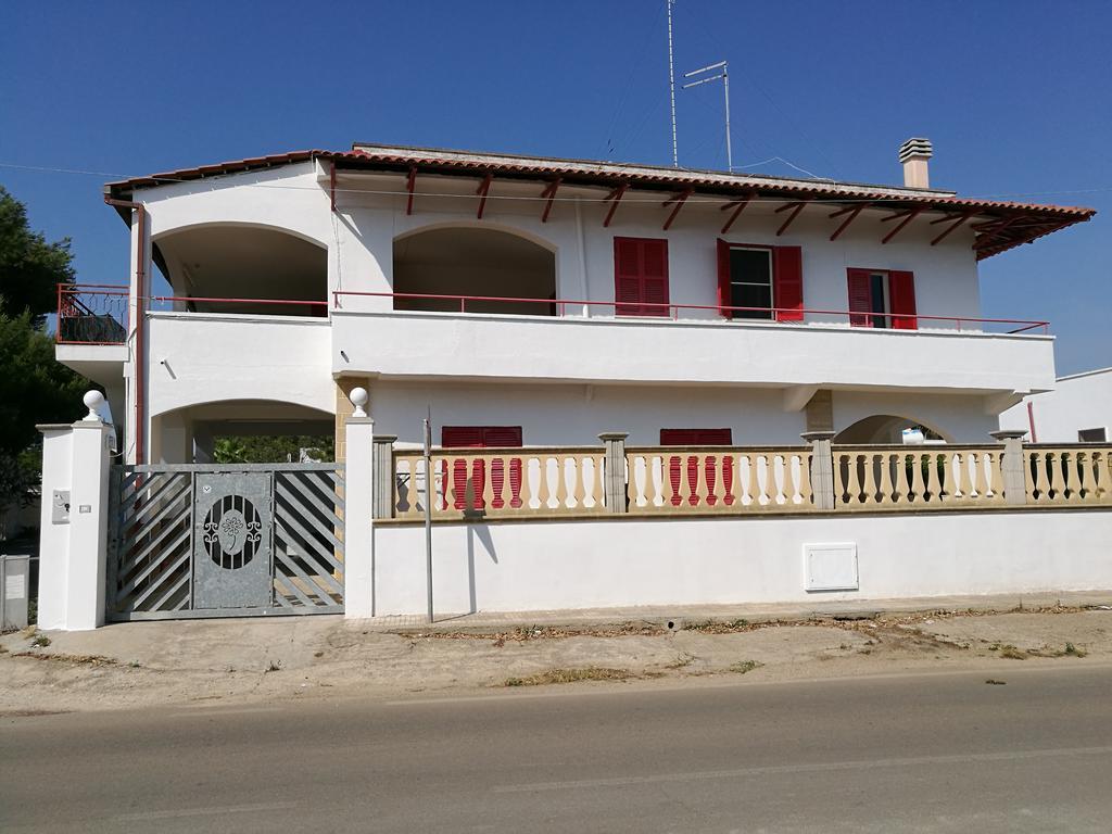 Villa Angela Chiara Porto Cesareo Exteriör bild