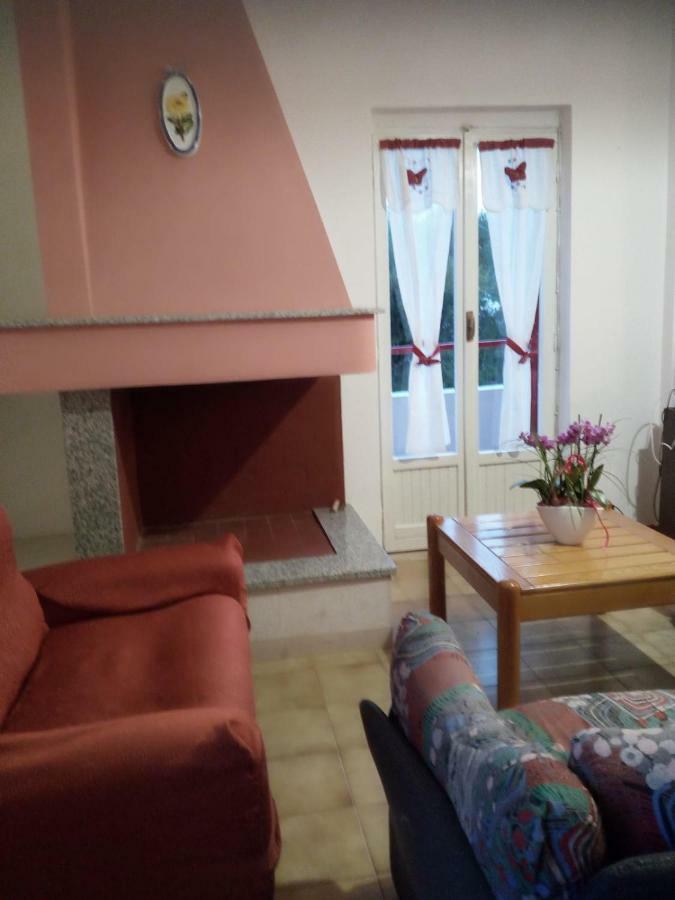 Villa Angela Chiara Porto Cesareo Exteriör bild