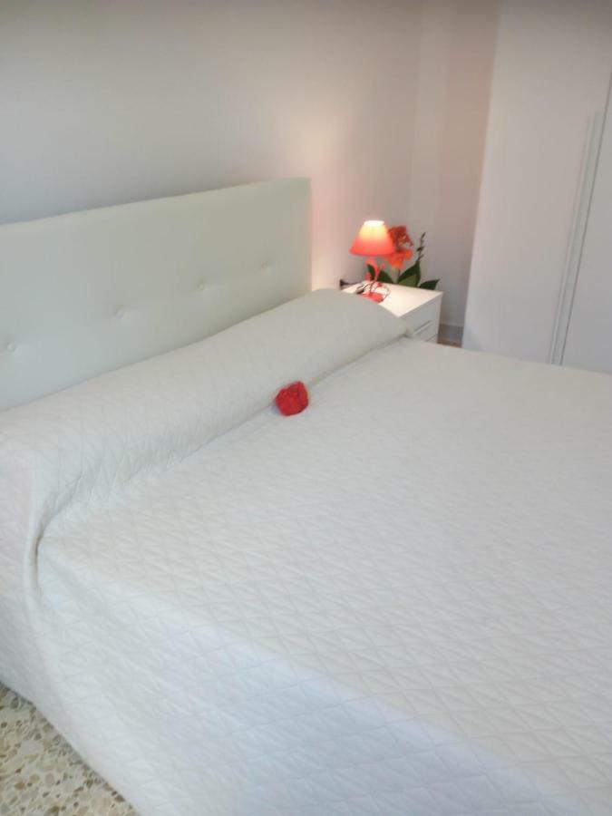 Villa Angela Chiara Porto Cesareo Exteriör bild